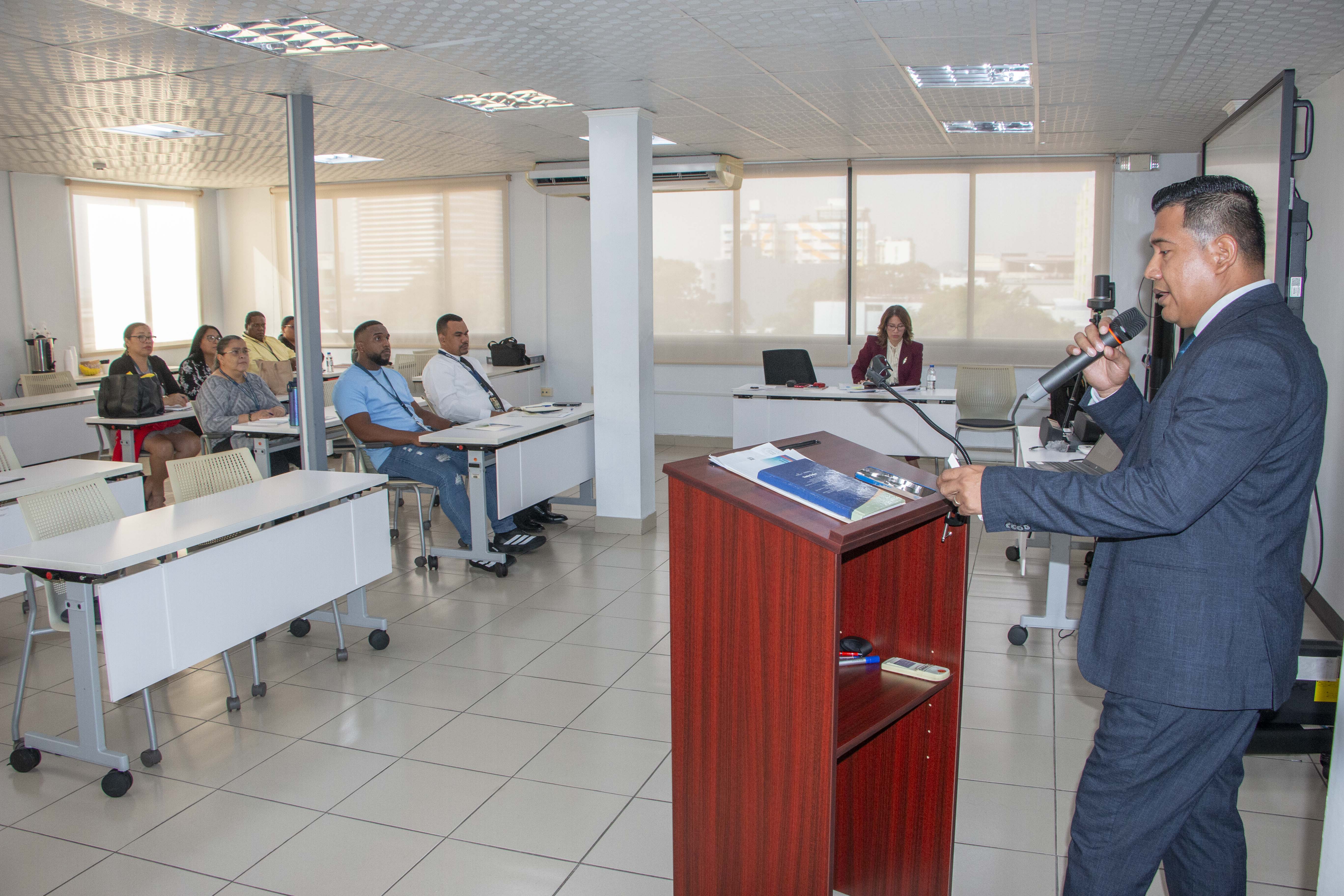 El Tribunal Administrativo de Contrataciones Públicas comparte su experiencia técnica con la Procuraduría General de la Nación